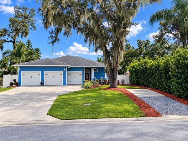 3009 W CLINTON STREET , TAMPA, FL 33614