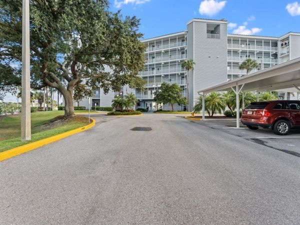 610 ISLAND WAY, Unit 408, CLEARWATER, FL 33767