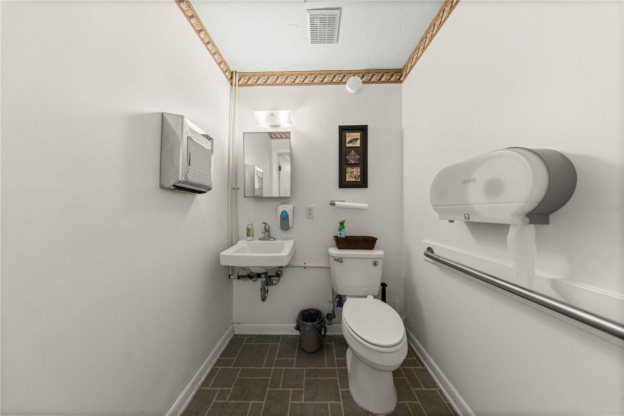 12139 S Williams Street, Dunnellon, FL 34432 Photo