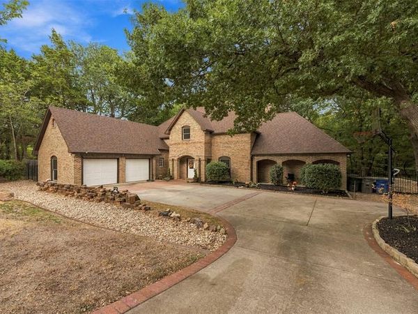 407 Ovilla Oaks Drive, Ovilla, TX 75154