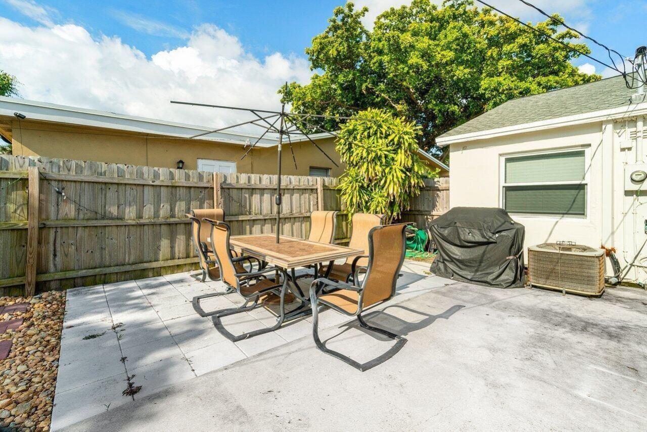 1114 S M Street, Lake Worth Beach, FL 33460 Photo