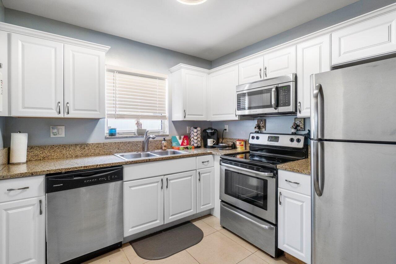 1114 S M Street, Lake Worth Beach, FL 33460 Photo