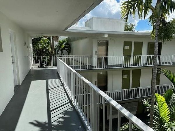 4205 N University Drive, Unit 312, Sunrise, FL 33351