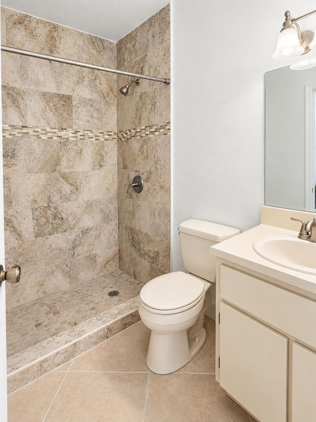 283 Springdale Circle, Unit 28C, Palm Springs, FL 33461 Photo