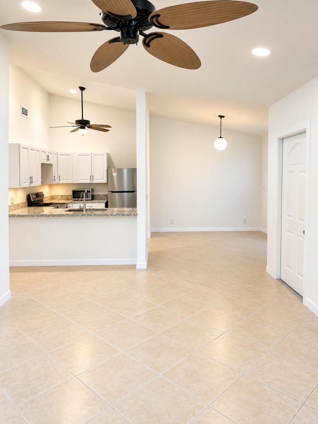 283 Springdale Circle, Unit 28C, Palm Springs, FL 33461 Photo