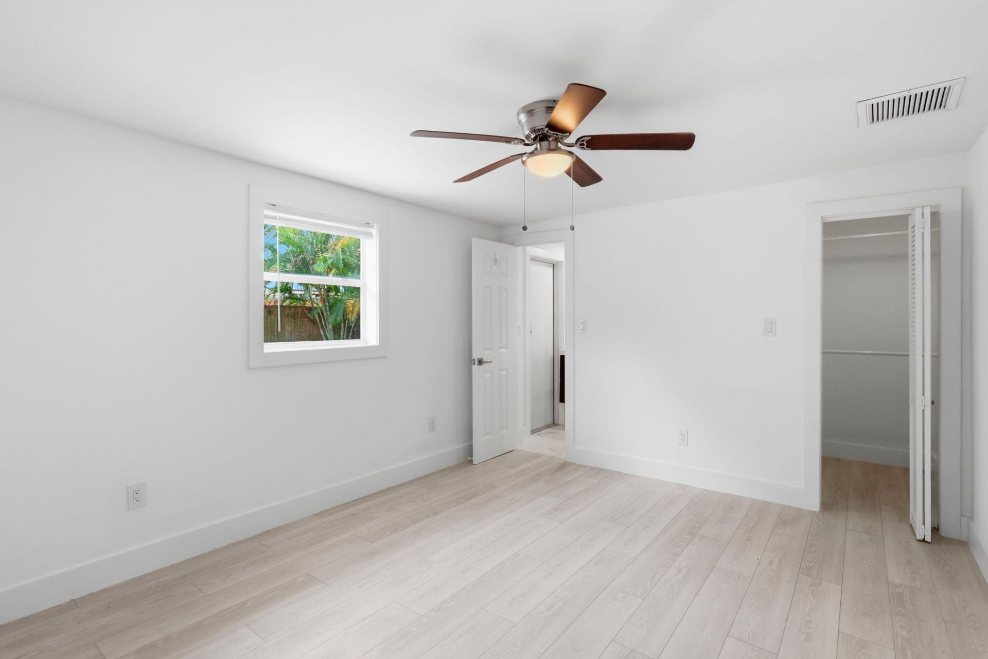 898 SW 10th Avenue, Boca Raton, FL 33486 Photo