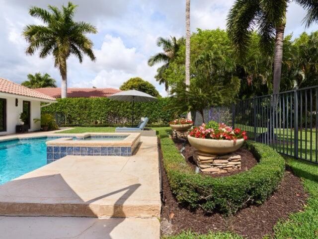 3700 Embassy Drive, West Palm Beach, FL 33401 Photo