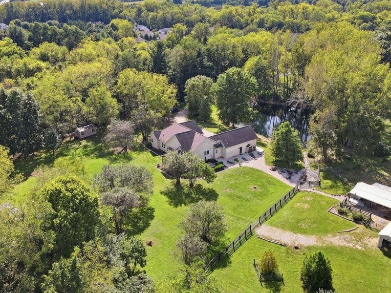 6147 Africa Road, Galena, OH 43021 Photo 5