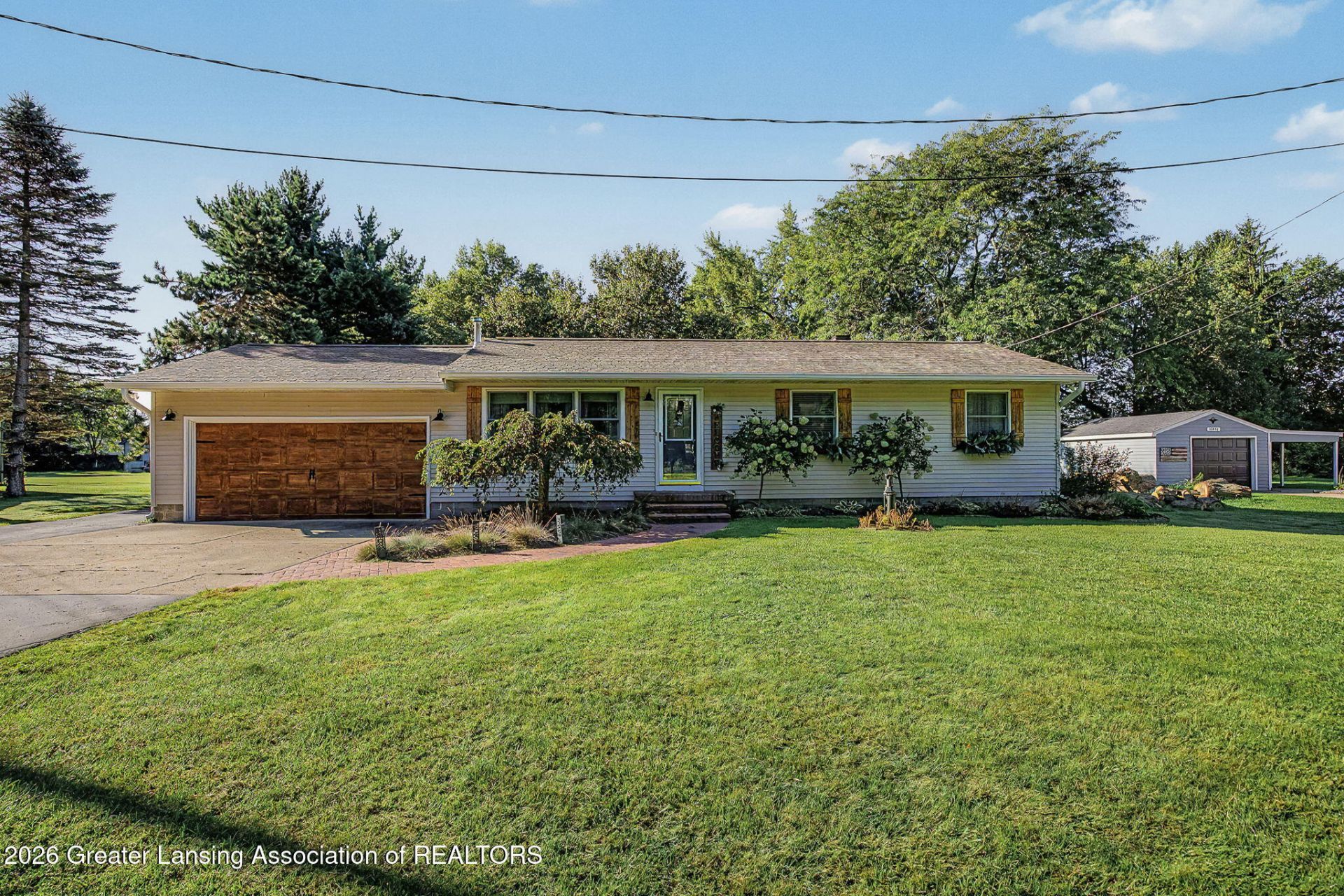 10990 Plains Highway, Eaton Rapids, MI 48827 Main Photo