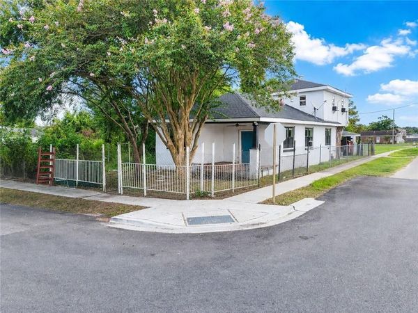 2001 GORDON Street, Unit A, New Orleans, LA 70117