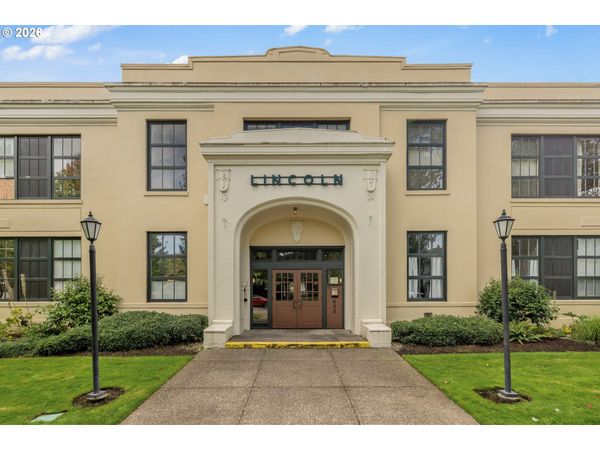 650 W 12TH AVE, Unit 223, Eugene, OR 97402