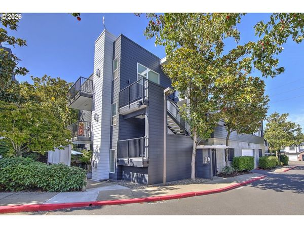 602 S NEVADA ST, Unit D, Portland, OR 97219