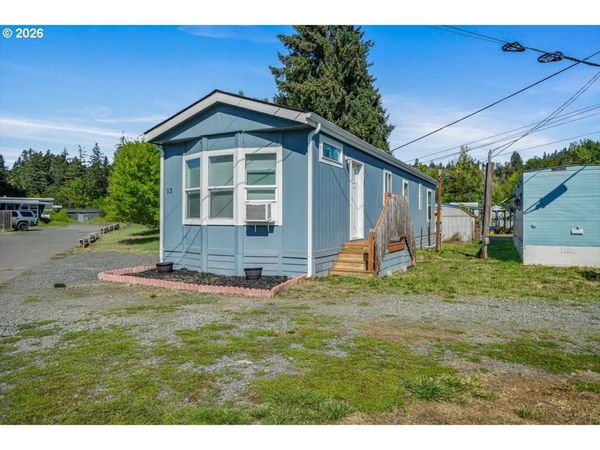 1453 N PACIFIC HWY, Unit 12, Cottage Grove, OR 97424