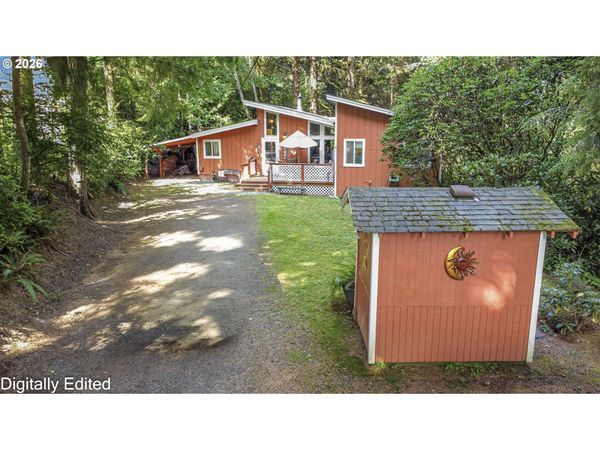 83362 PARKWAY DR, Florence, OR 97439