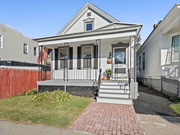 434 8th Avenue, Troy, NY 12182