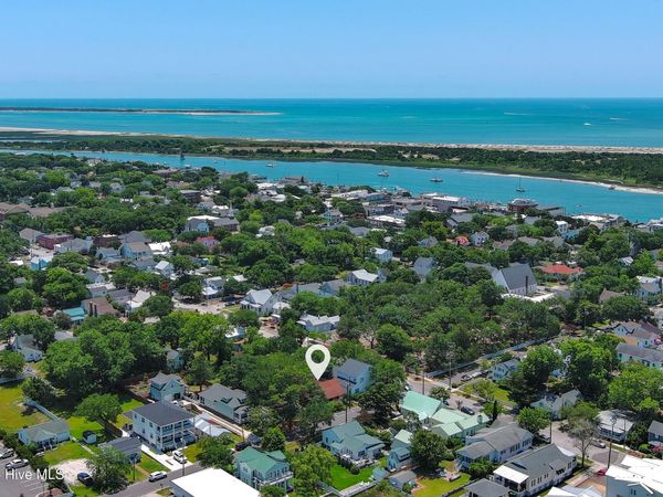 302 Moore Street, Beaufort, NC 28516