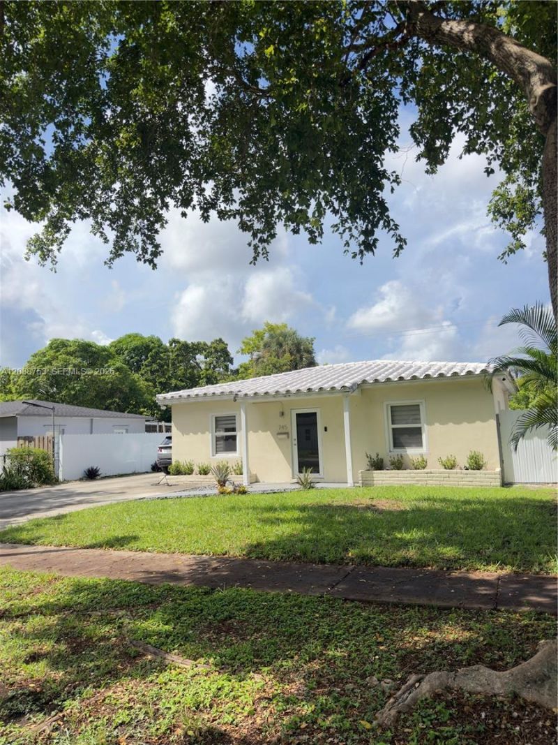 745 NW 126th St, North Miami, FL 33168 Photo