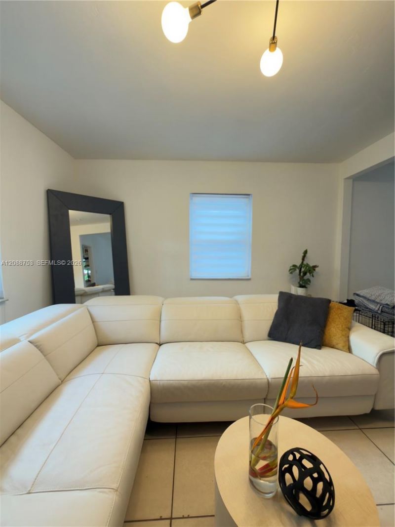 745 NW 126th St, North Miami, FL 33168 Photo