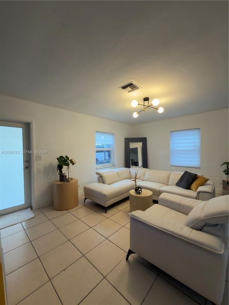 745 NW 126th St, North Miami, FL 33168 Photo