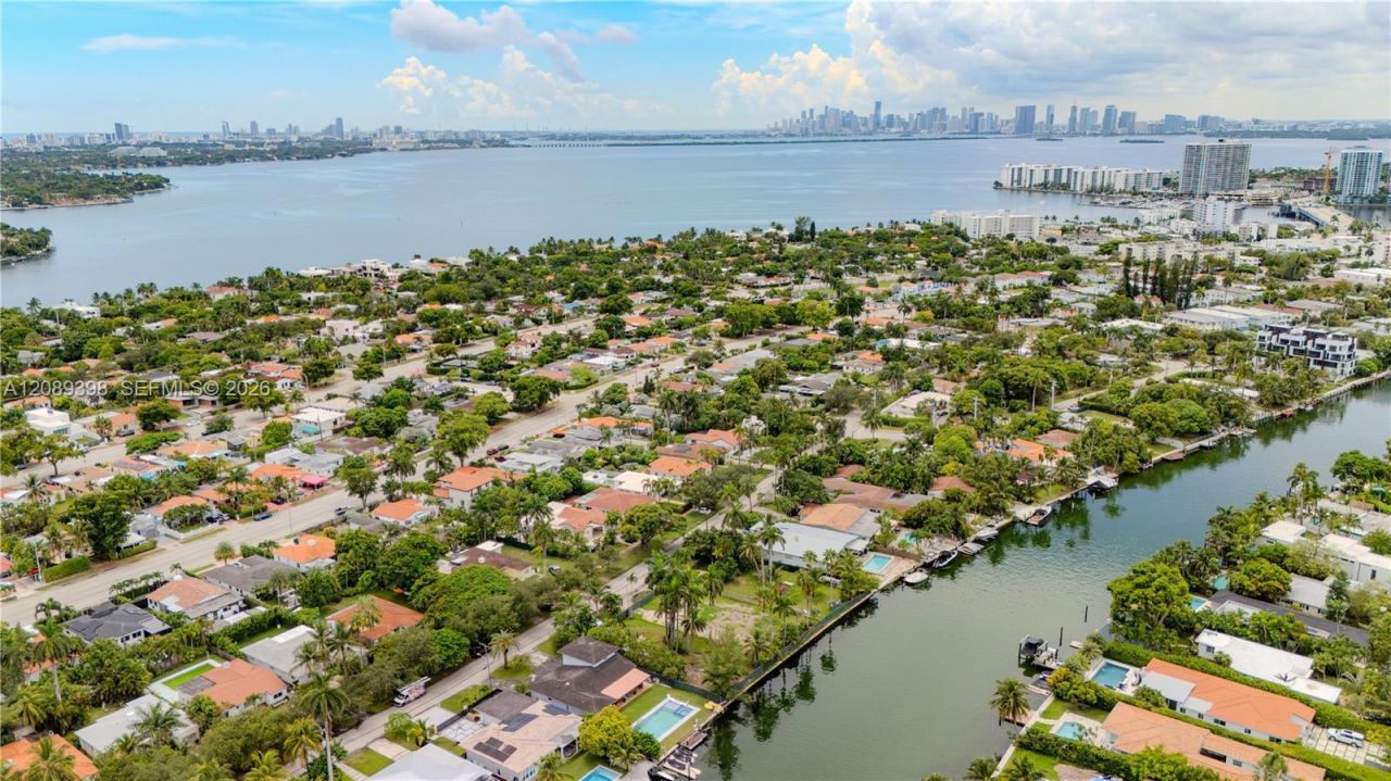 1415 Marseille Dr, Miami Beach, FL 33141 Photo