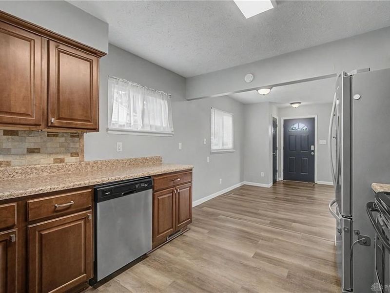 5623 Bayside Drive, Riverside, OH 45431 Photo 12