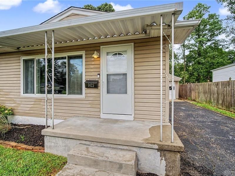 5623 Bayside Drive, Riverside, OH 45431 Photo 3