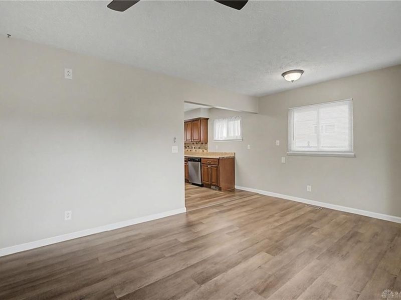 5623 Bayside Drive, Riverside, OH 45431 Photo 8