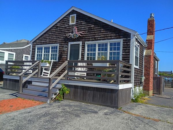 8 Ocean Dr, Scituate, MA 02066