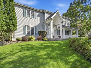 1 Morning Woods Lane, Rochester, NY 14625