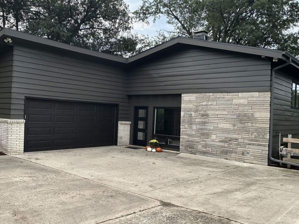1612 W Lincoln Way, Marshalltown, IA 50158
