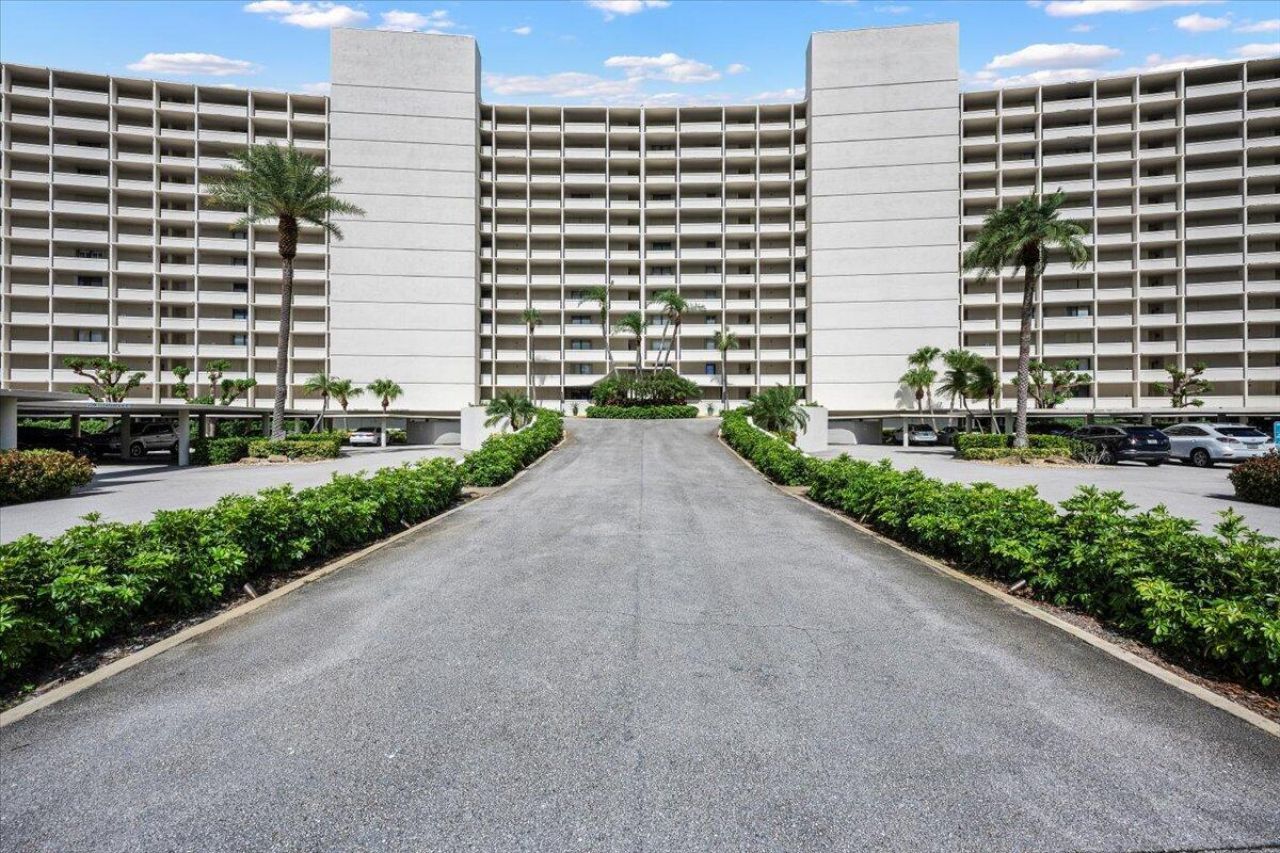 120 Lakeshore Drive, Unit 4360, North Palm Beach, FL 33408 Photo