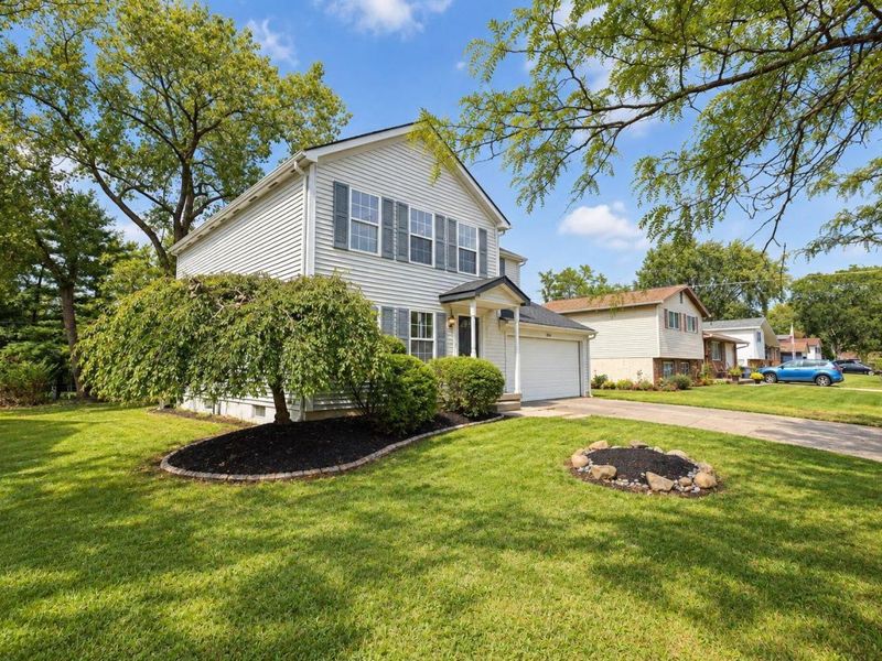 4745 Ascot Drive, Columbus, OH 43229 Photo 2