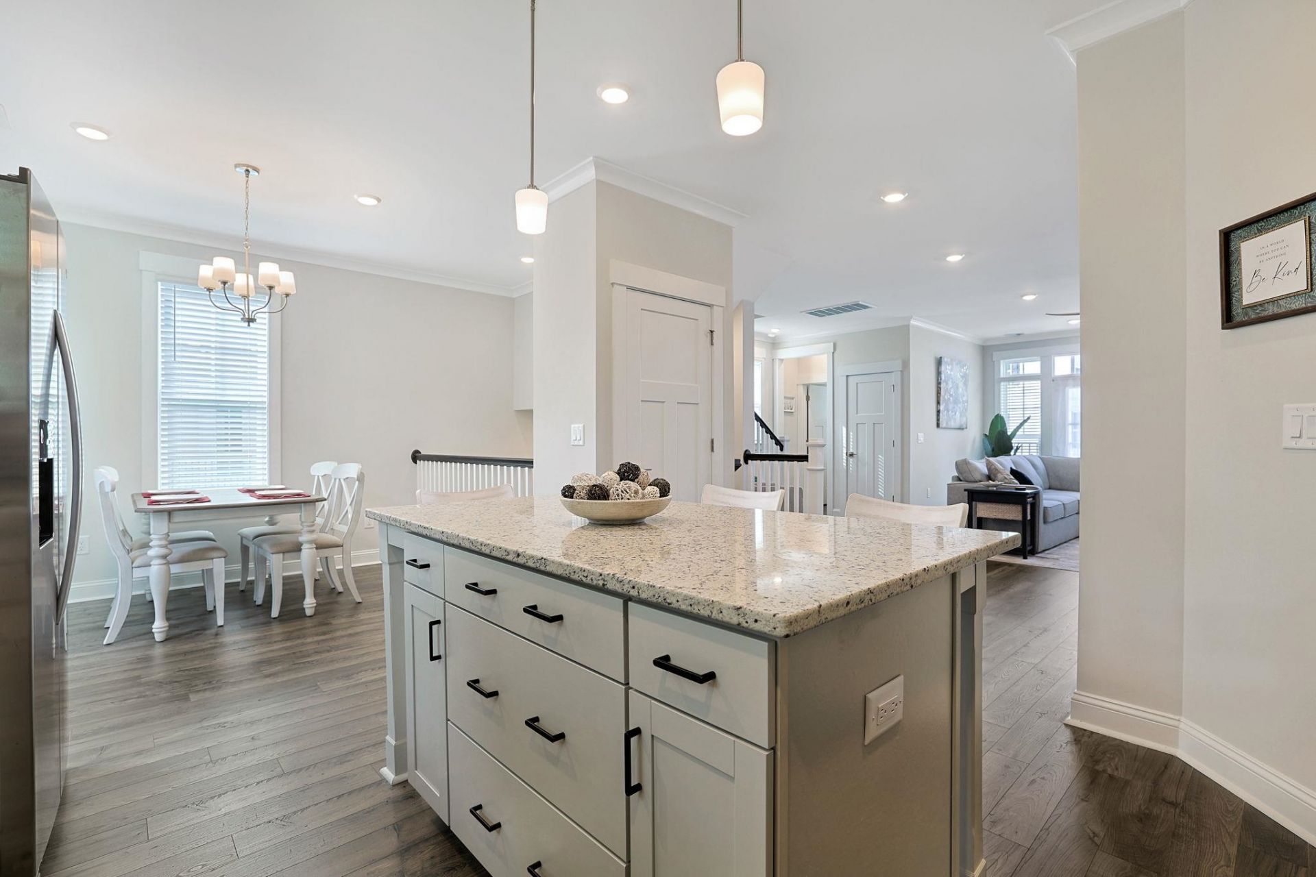 491 Promenade Dr. Photo 10