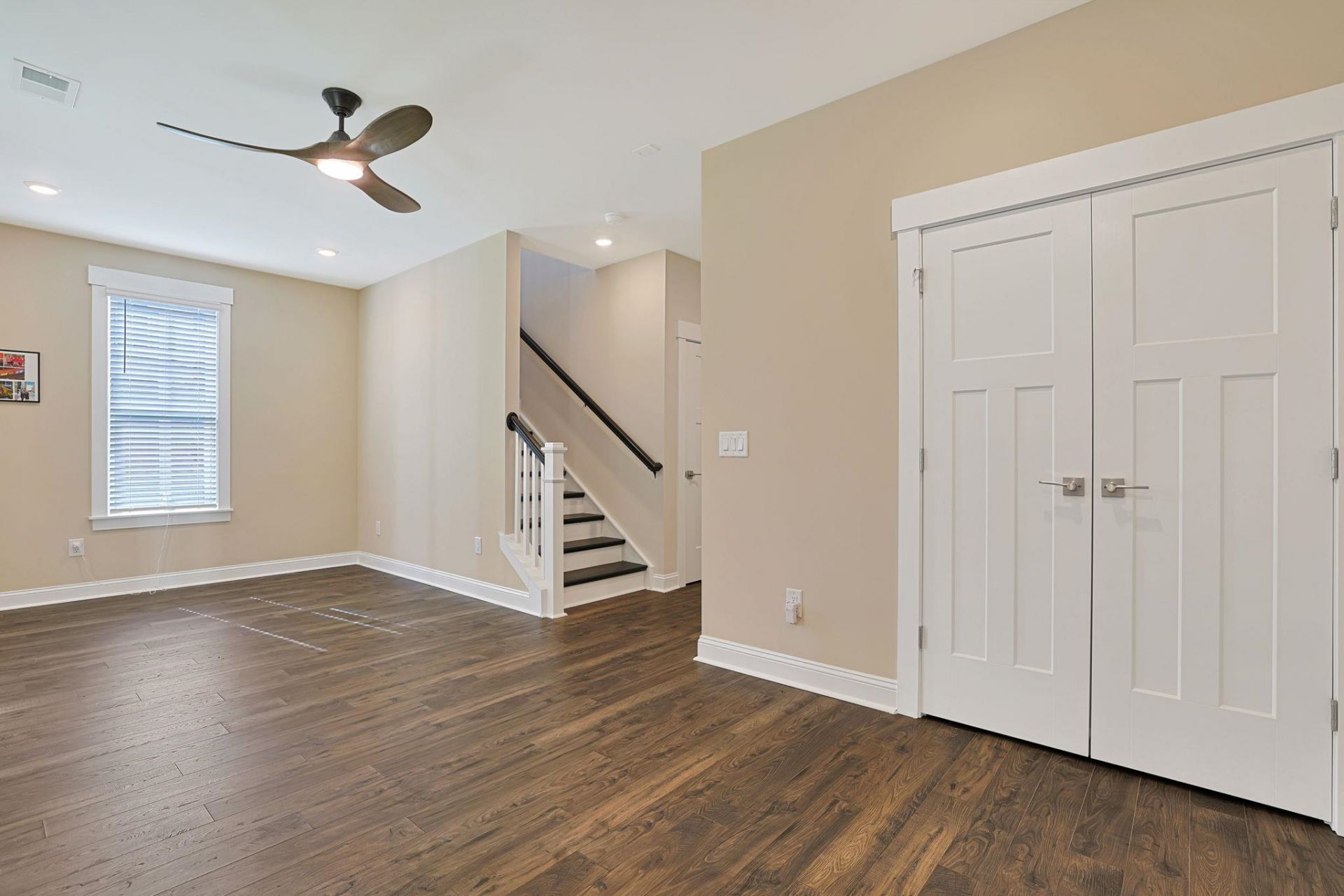 491 Promenade Dr. Photo 16