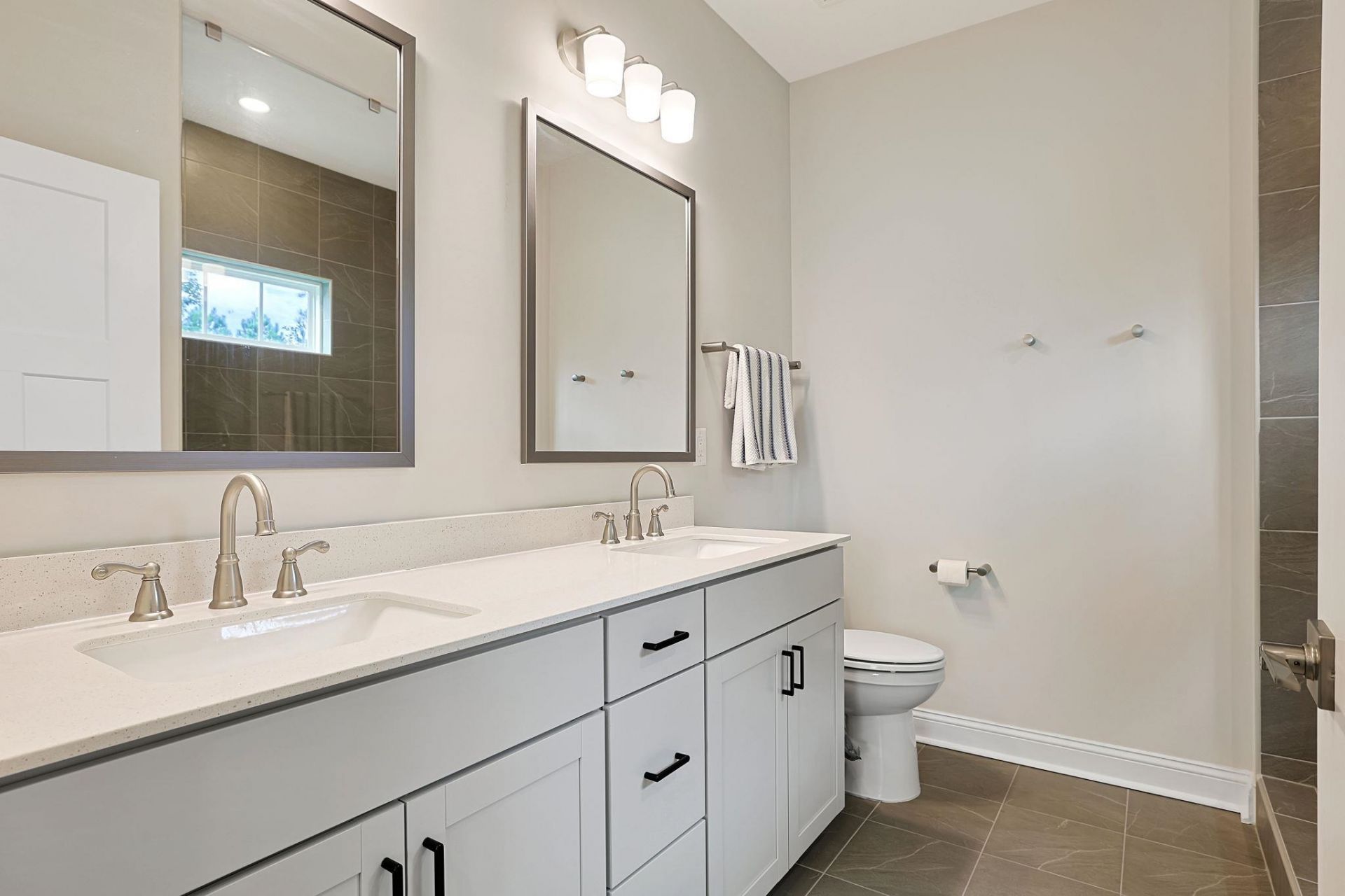 491 Promenade Dr. Photo 20