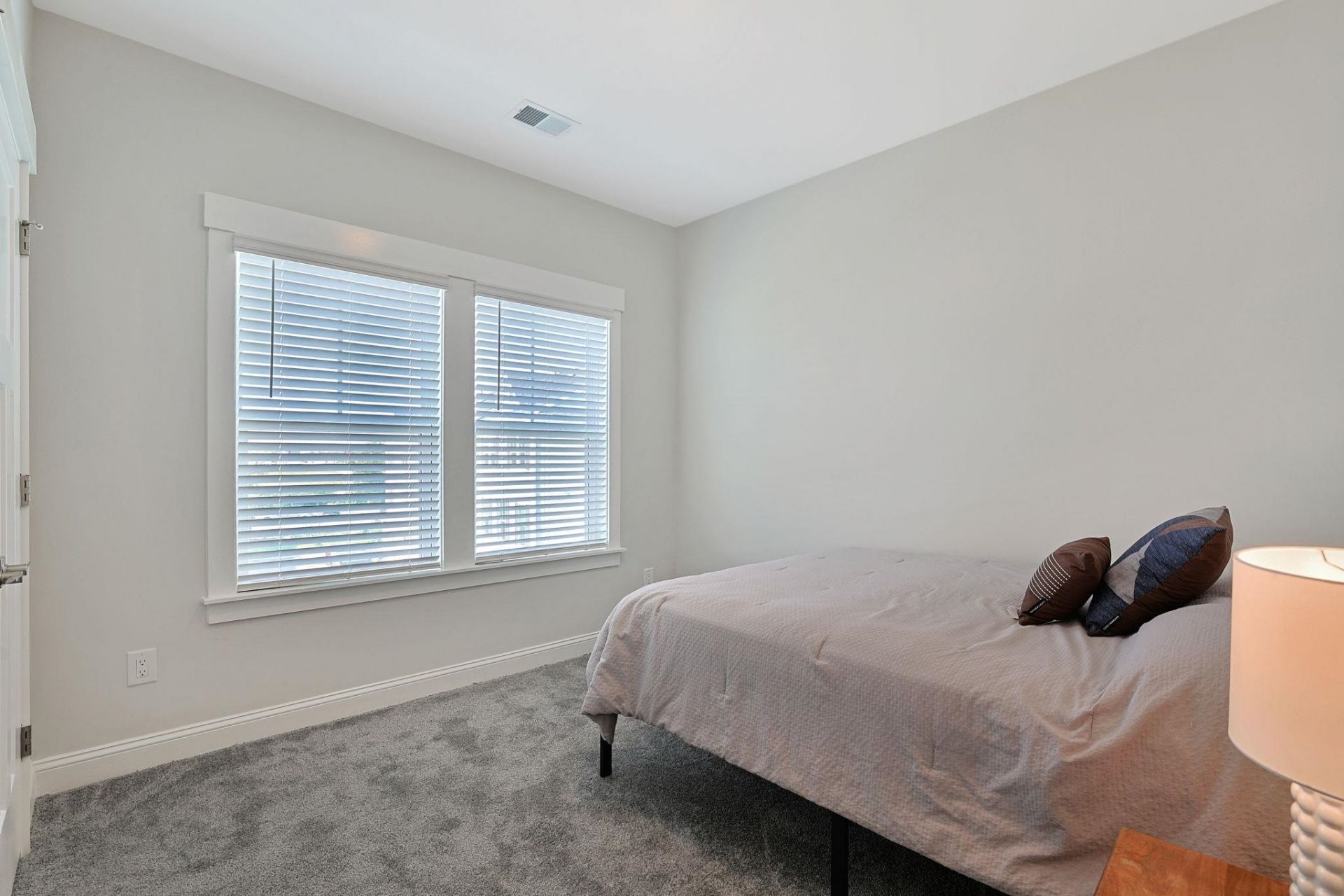 491 Promenade Dr. Photo 22