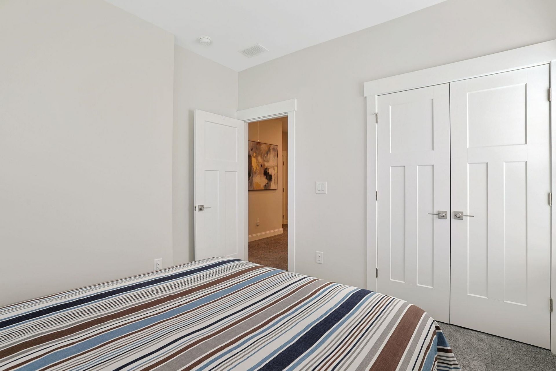 491 Promenade Dr. Photo 27