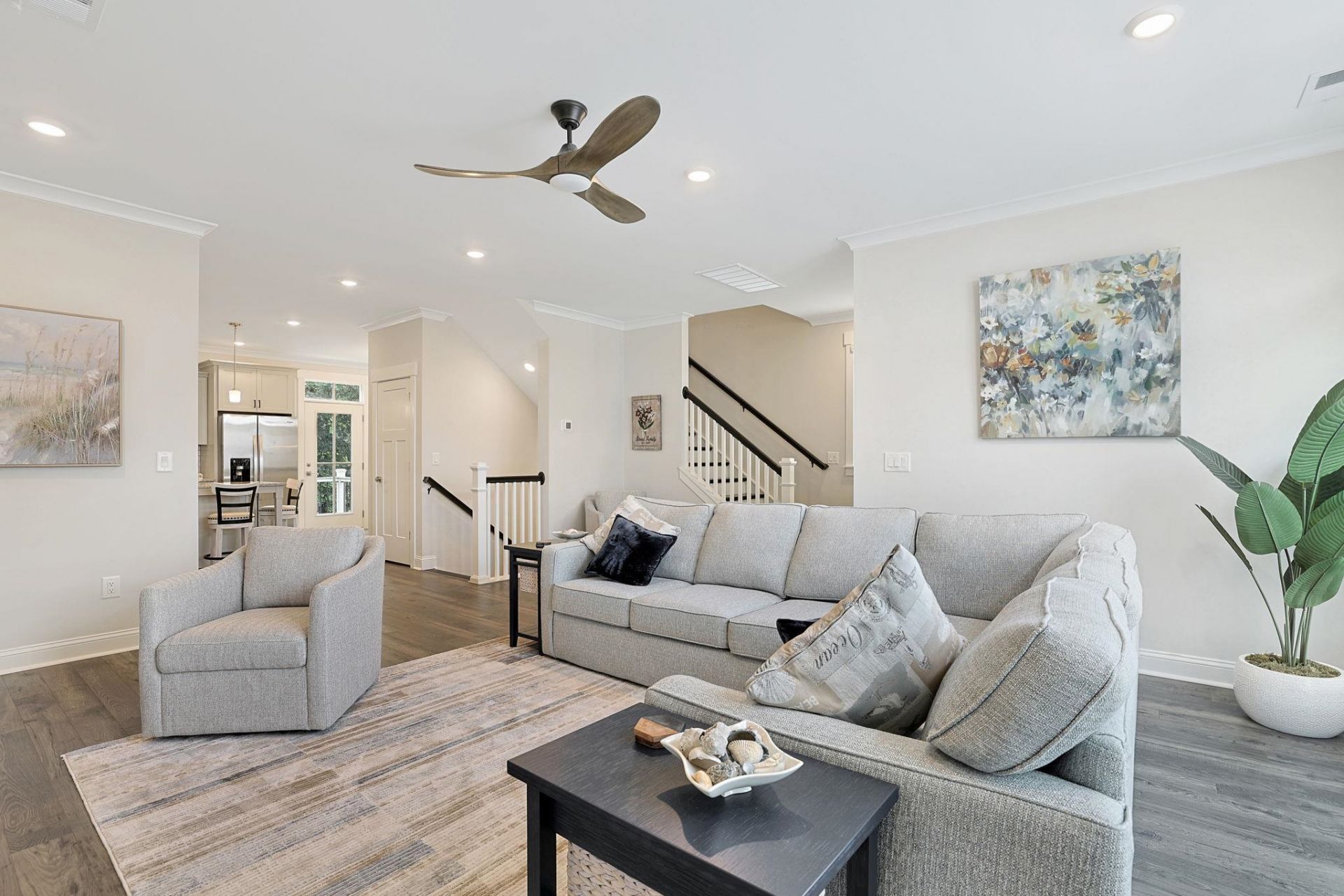 491 Promenade Dr. Photo 4