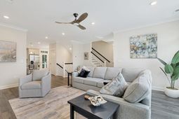 491 Promenade Dr. photo 4
