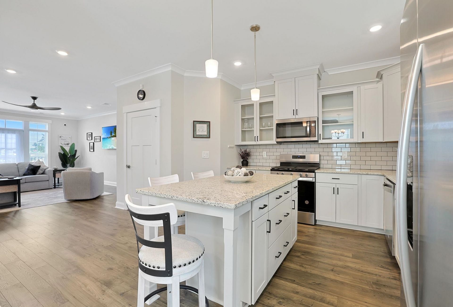 491 Promenade Dr. Photo 8