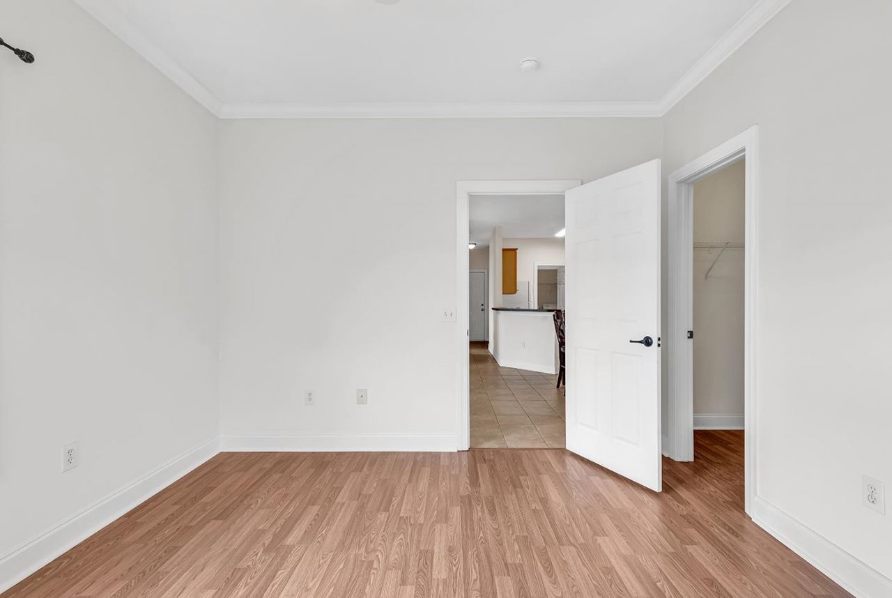 2061 Silvercrest Dr.  Photo 32
