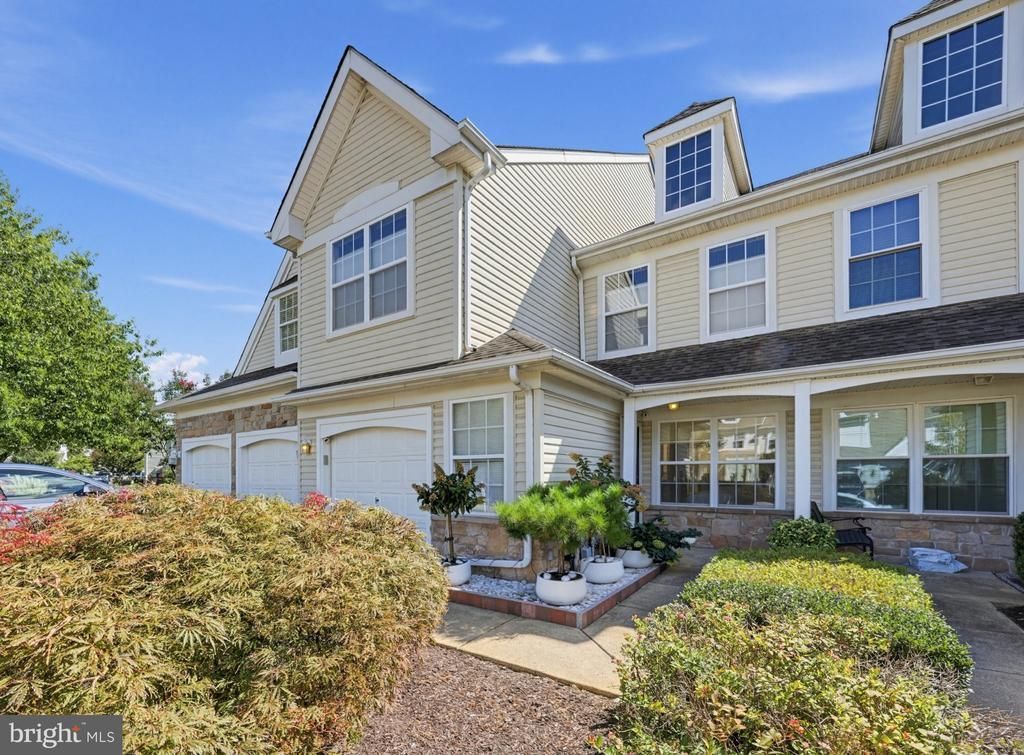 1677 ROCKCRESS DRIVE, JAMISON, PA 18929