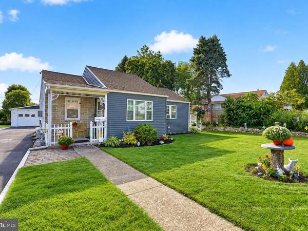 135 HILLVIEW ROAD, KING OF PRUSSIA, PA 19406