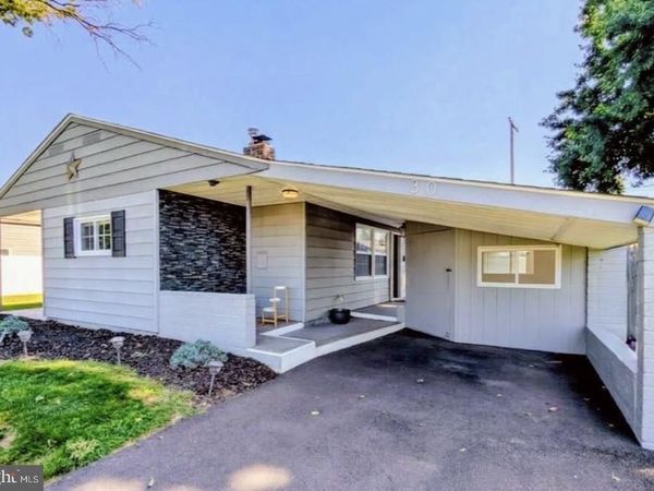 30 FOREST LANE, LEVITTOWN, PA 19055