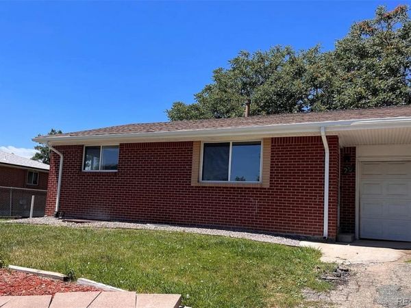 25 Quay Street, Lakewood, CO 80226
