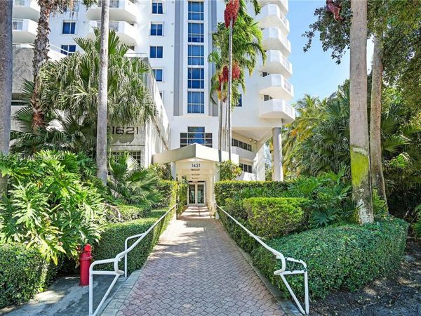 1621 Bay Rd, Unit 604, Miami Beach, FL 33139