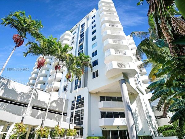 1621 Bay Rd, Unit 604, Miami Beach, FL 33139