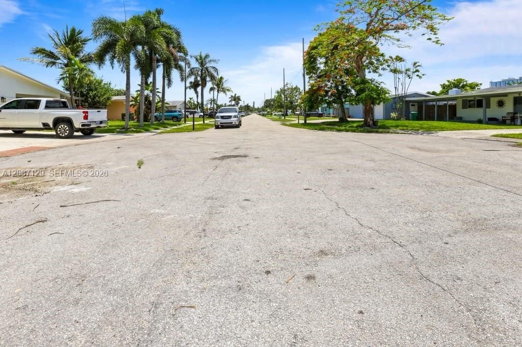 4400 SW 42nd Ter, Dania Beach, FL 33314 Photo