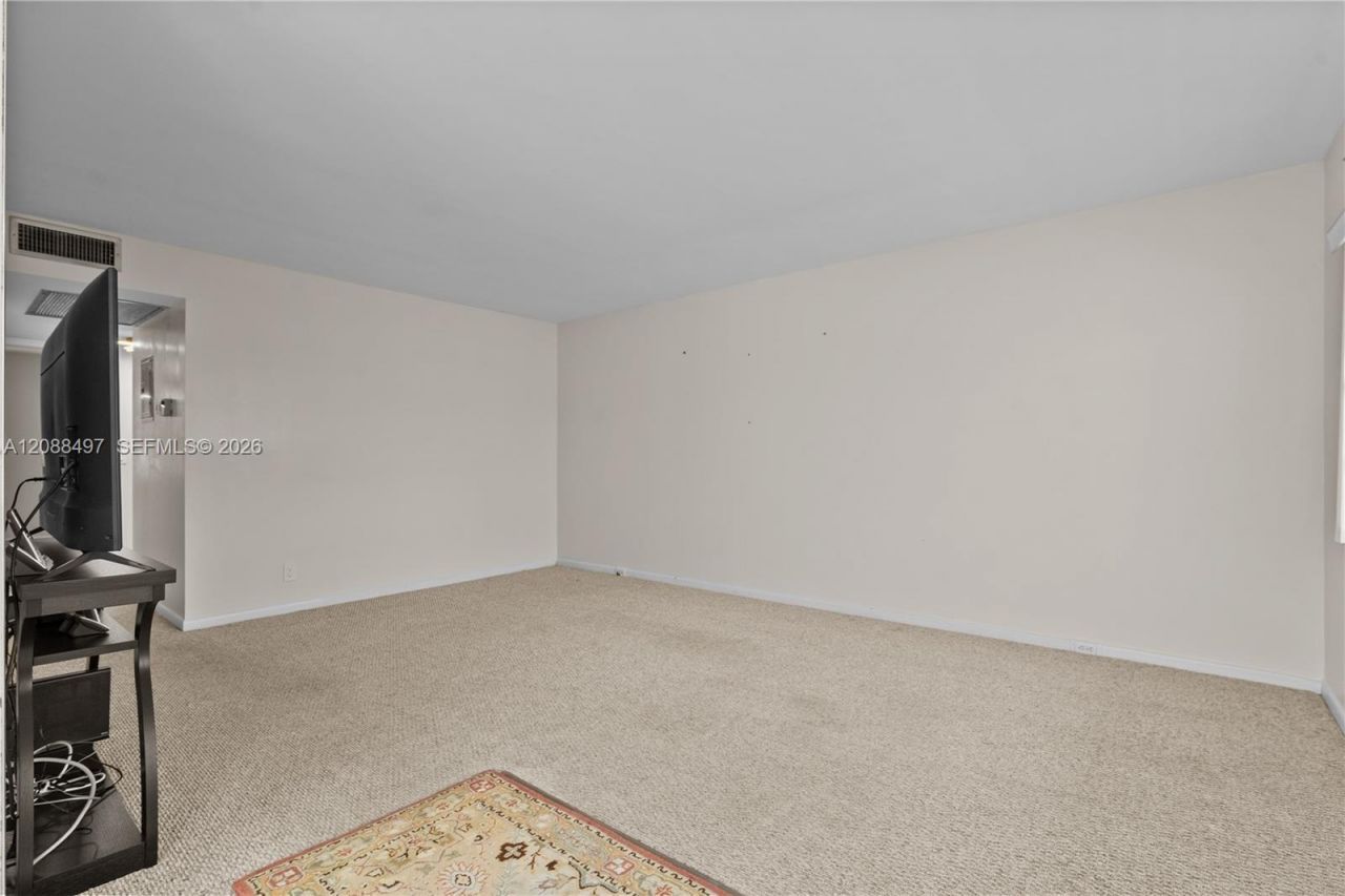 523 Fanshaw M, Unit 523, Boca Raton, FL 33434 Photo