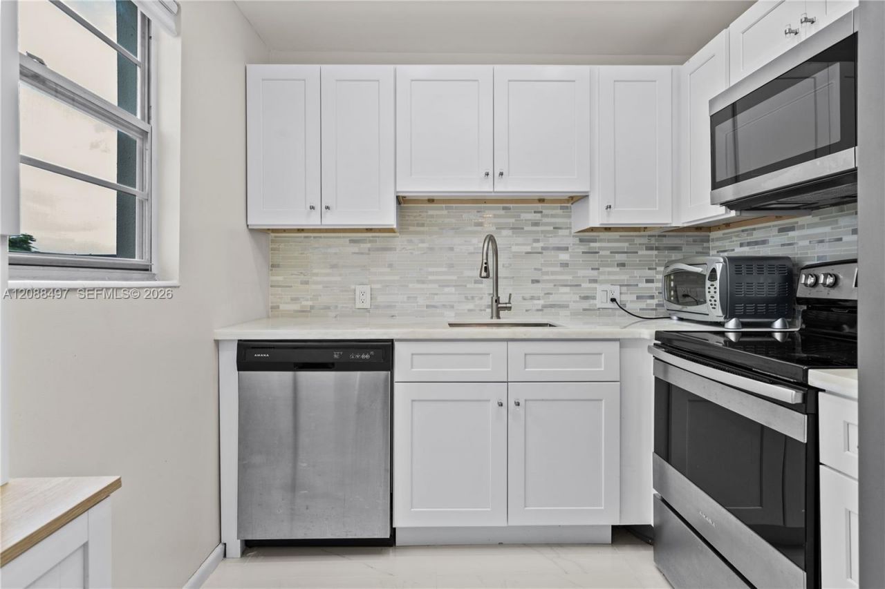 523 Fanshaw M, Unit 523, Boca Raton, FL 33434 Photo
